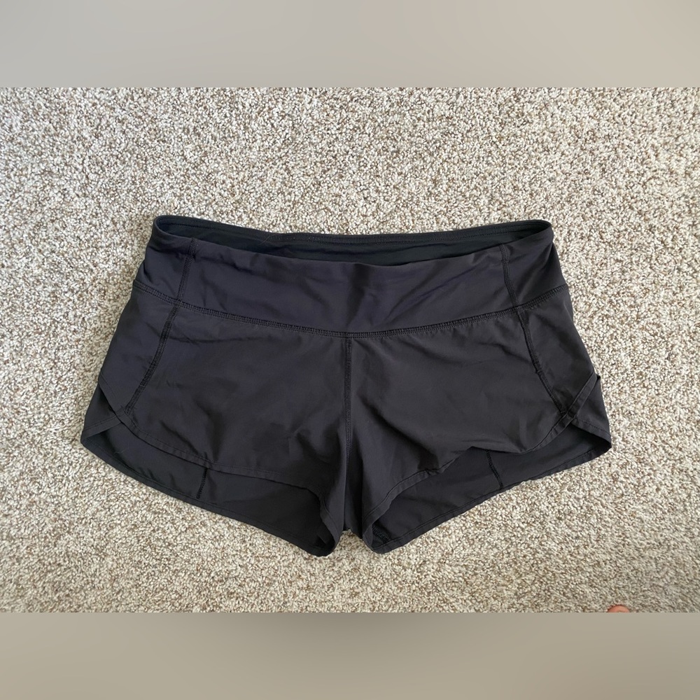 Lululemon Speed Short Low-Rise Lined 2.5" (black, size 8)